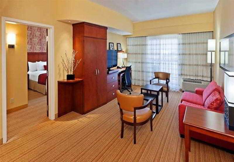 Hotel Courtyard By Marriott Tulsa Woodland Hills Zewnętrze zdjęcie