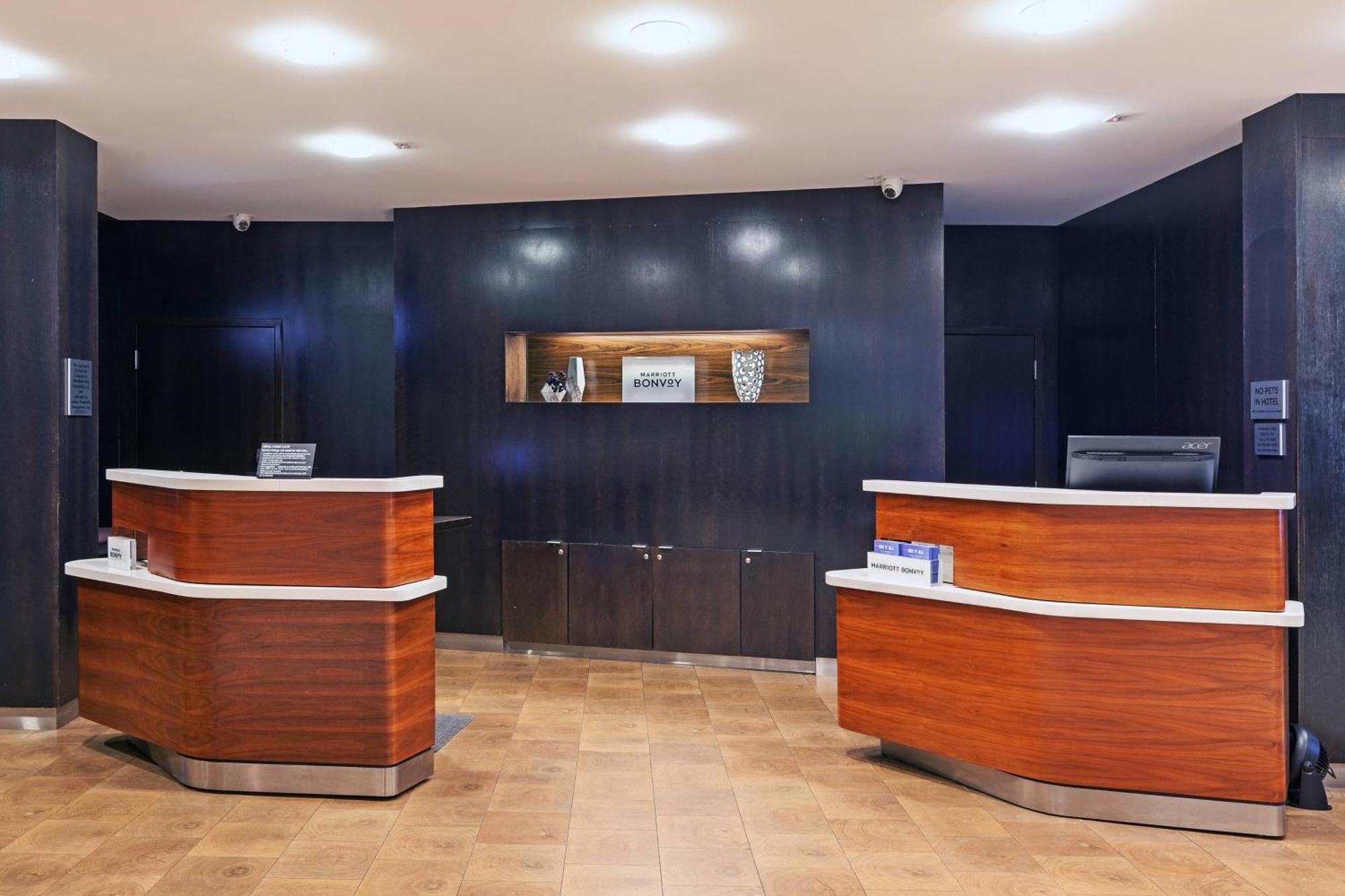 Hotel Courtyard By Marriott Tulsa Woodland Hills Zewnętrze zdjęcie