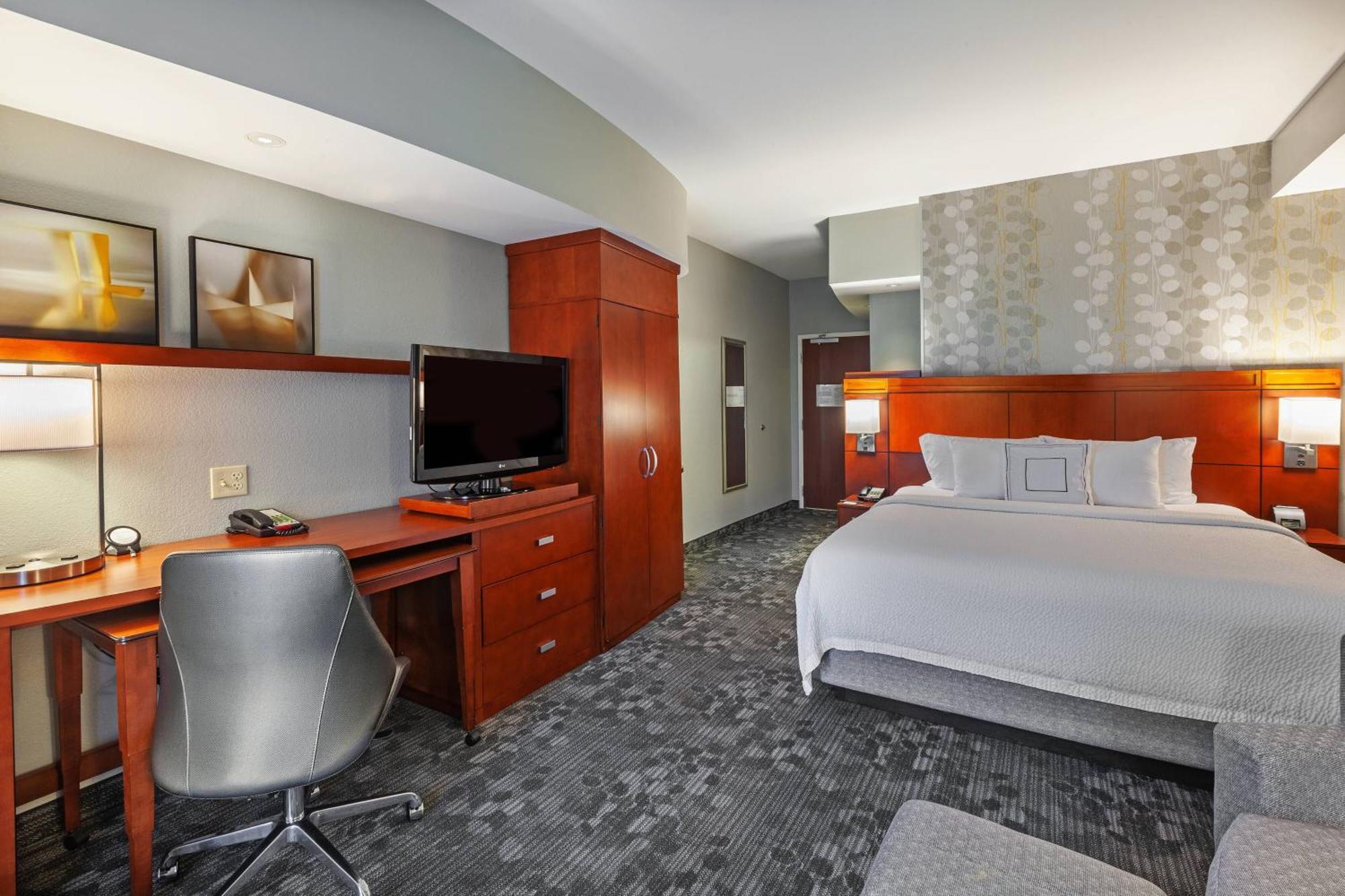 Hotel Courtyard By Marriott Tulsa Woodland Hills Zewnętrze zdjęcie