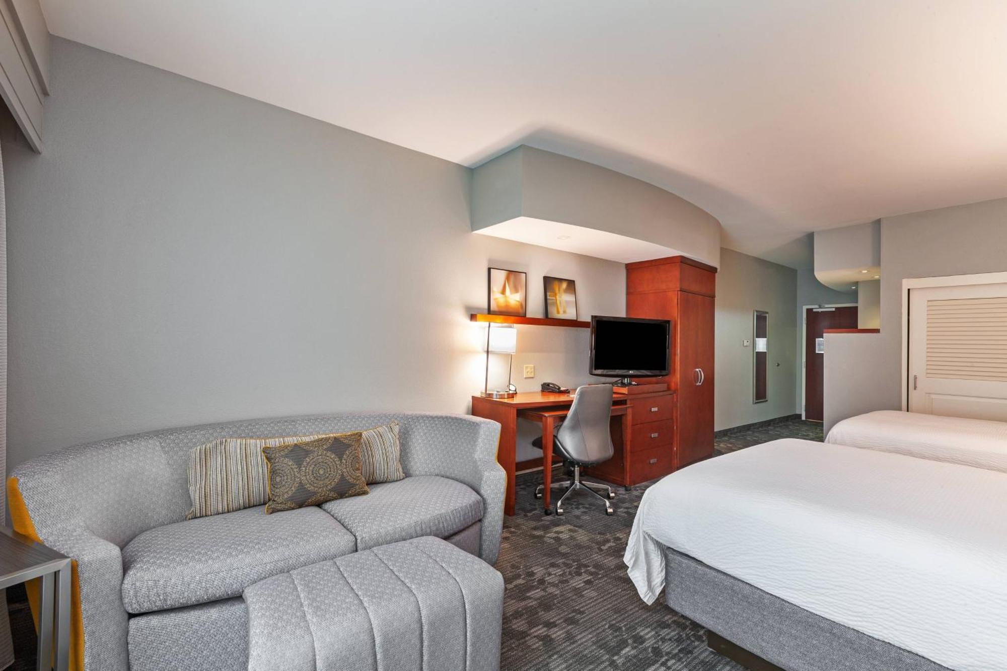 Hotel Courtyard By Marriott Tulsa Woodland Hills Zewnętrze zdjęcie