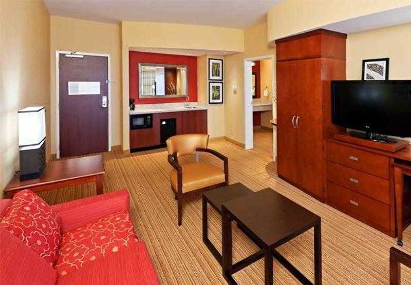 Hotel Courtyard By Marriott Tulsa Woodland Hills Zewnętrze zdjęcie